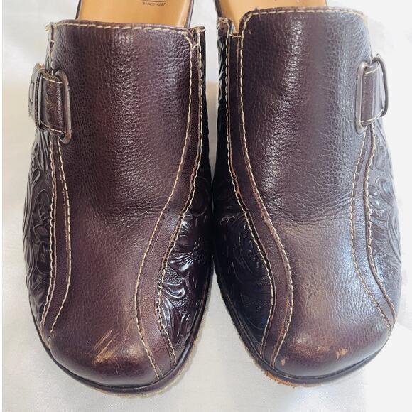 Sofft Tooled Leather Mules - Women's Size 6 M - Comfort Clogs w/ Floral‎ Design - Picture 5 of 10